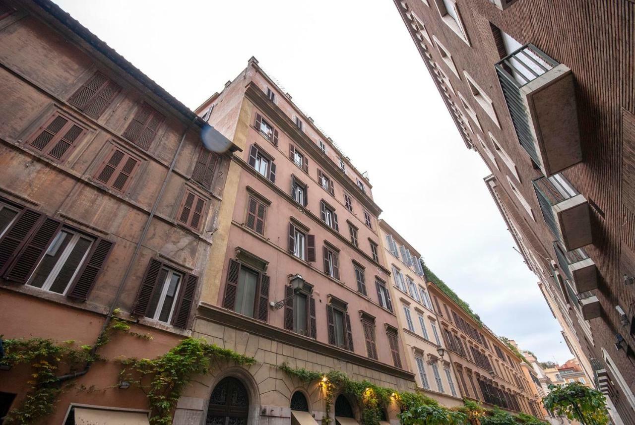 Via Del Corso Rom